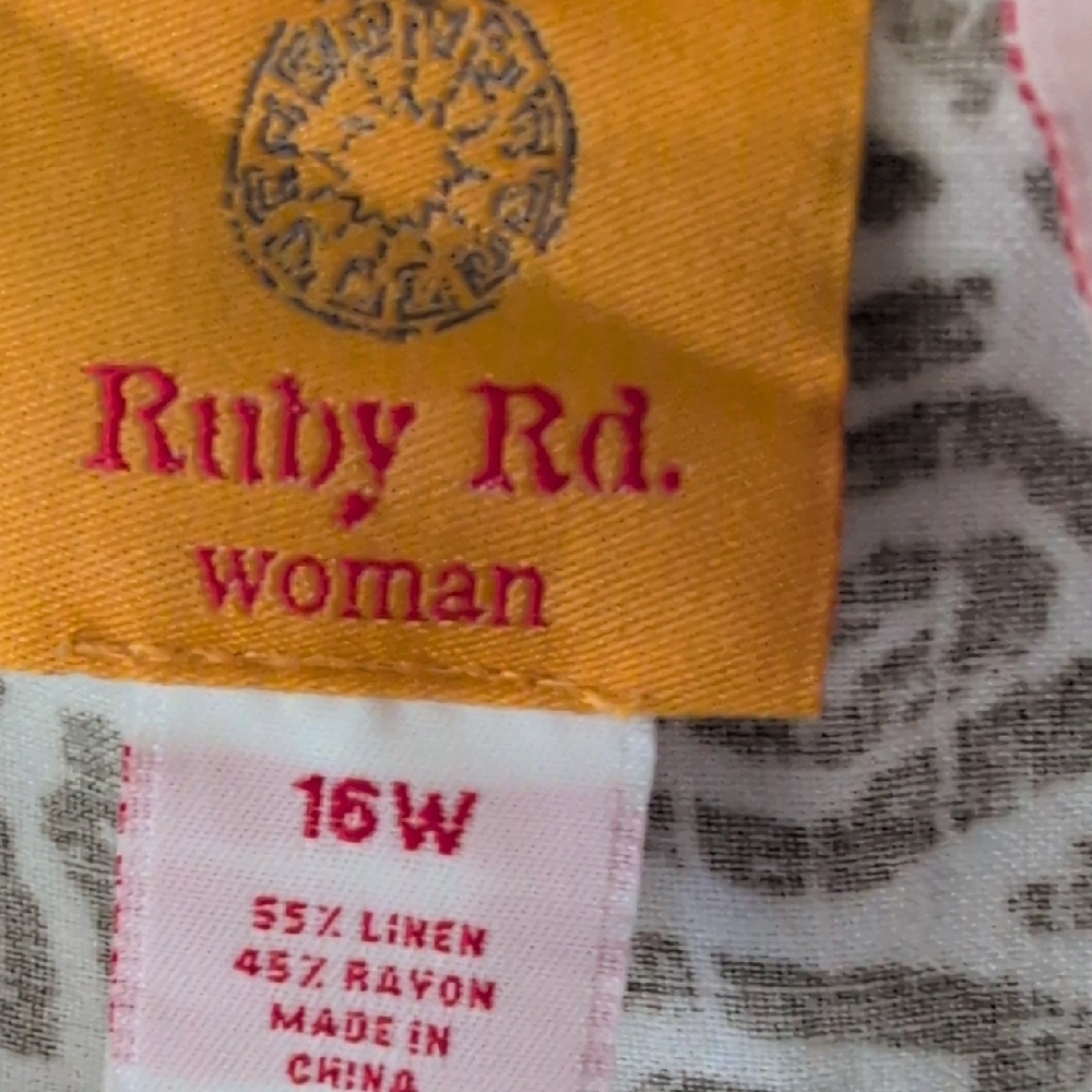 Ruby Rd. White and Gray Patterned Pants - Picture 2 of 7